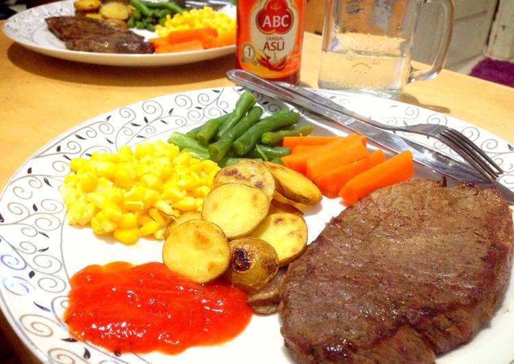 Beef steak simpel with love