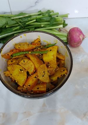 A picture of Turnips or Shalgam Pickle.
