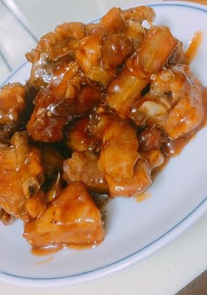 Hình của món Sườn xào chua ngọt.