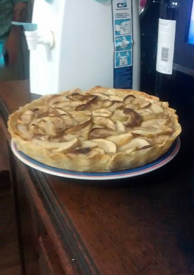 Una foto de Tarta de manzana y crema pastelera sin huevo