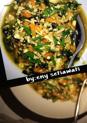 Foto resep Tumis bayam mix wortel & telur