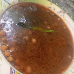 A picture of Lahori Chaney.