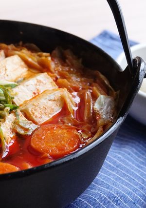 泡菜豆腐豬肉鍋~一鍋到底超簡單! 的食譜成品照片