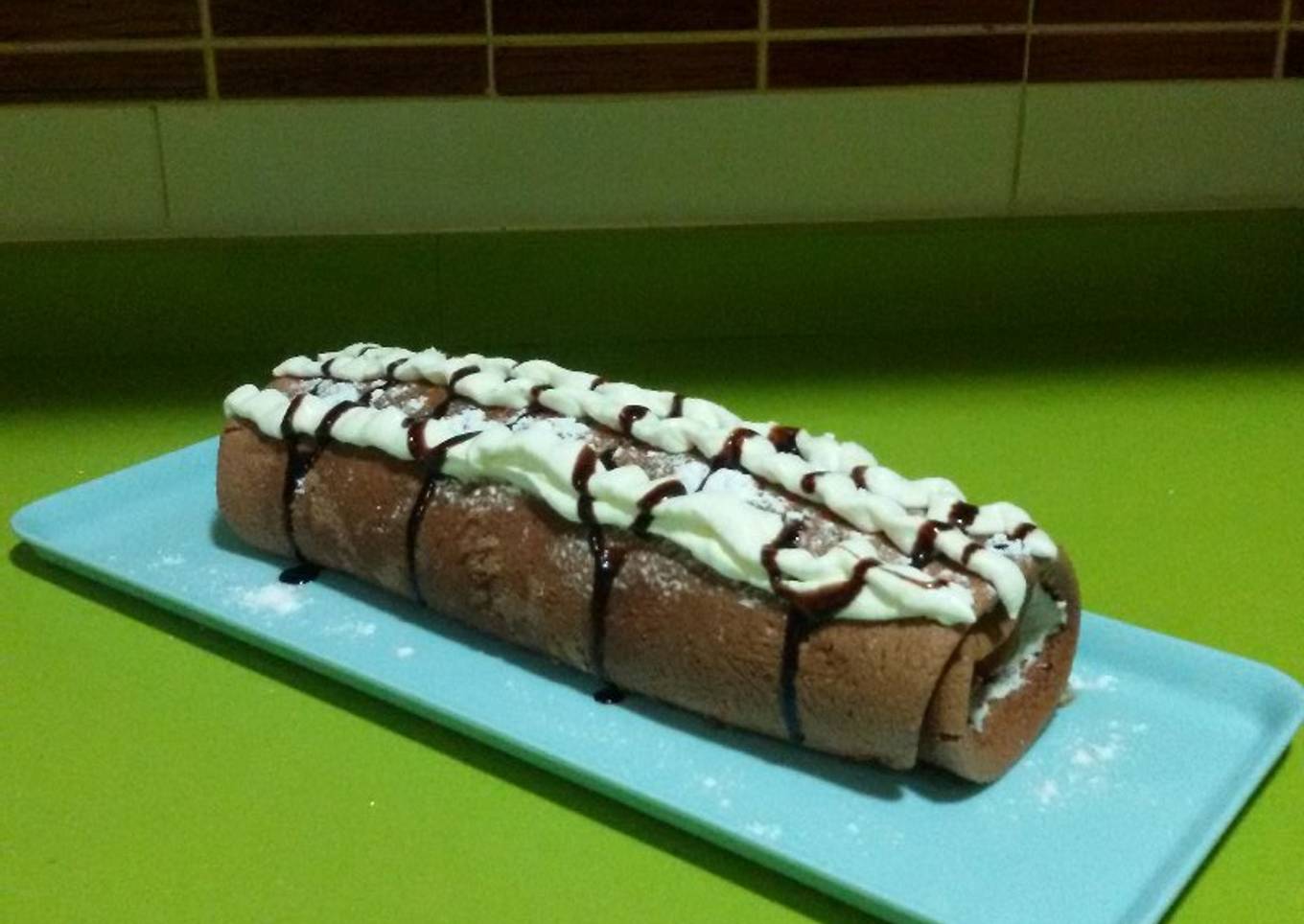 Brazo de gitano de choco relleno de nata con thermomix