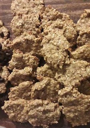 Una foto de Galletitas con avena, frutas y Canela.. ideal diabéticos!!