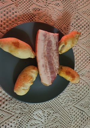 Una foto de Bizcochos con panceta