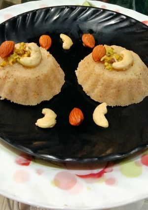 মিষ্টি সুজি (Mishti sooji recipe in Bengali) রেসিপির প্রধান ছবি