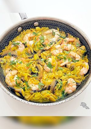 Une photo de One pot orzo/poireau/champignons et crevettes au curry