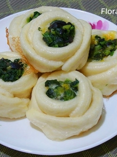 簡單做不敗--玫瑰花水煎包 的食譜成品照片