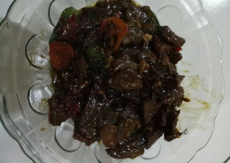 Sapi lada hitam sederhana