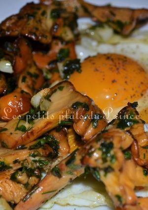 Une photo de Oeufs au plat forestière