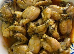 Hình của món Ếch xào sả không ớt ;).