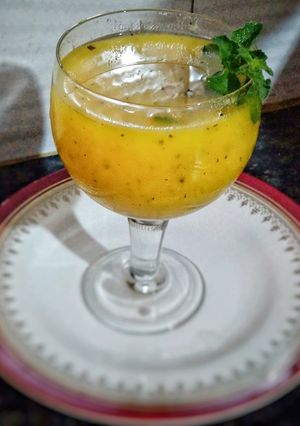 आम पन्ना (Aam panna recipe in Hindi) रेसिपी मुख्य फोटो