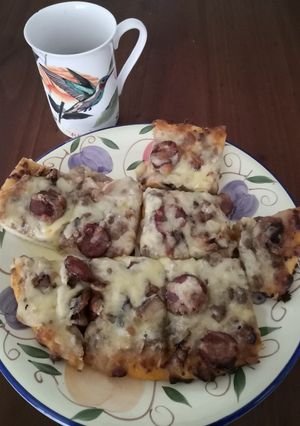 A picture of Family Pizza Crispy Base with Chorizo Sausage & Beef mince 😍🍕.