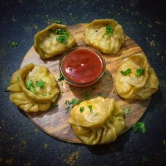 A picture of Wheat Flour Paneer Momos.