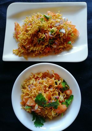 A picture of Maggi bhel.