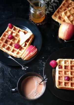 ওয়াফল এর সাথে চা রেসিপির প্রধান ছবি