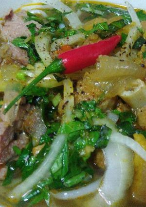 Hình của món Bún bò giò heo - phiên bản siêu dễ.