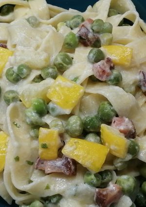 Mentás - tejszínes tészta gazdagon recept fotója