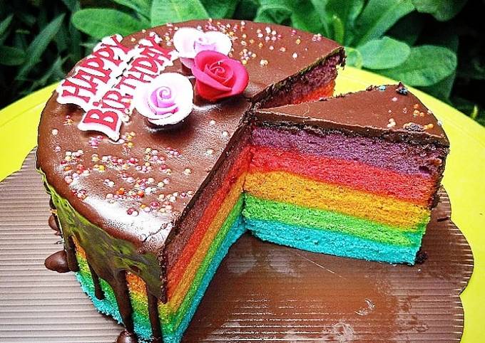 Rainbow Cake with Chocolate Topping 🌈🥮