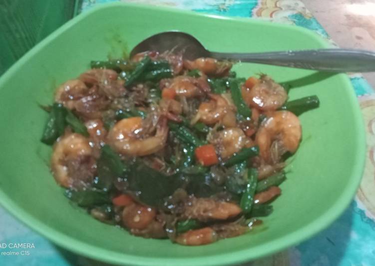 Mudah Cepat Memasak Udang kacang panjang saus tiram Sedap Nikmat