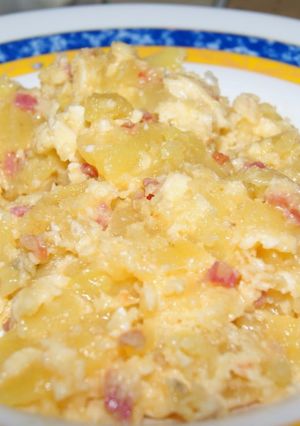 Una foto de Papas con huevo