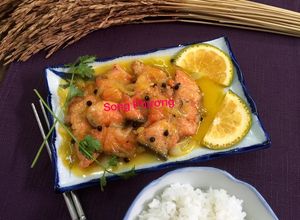 Hình của món Cá hồi sốt "cam-bơ-rum".