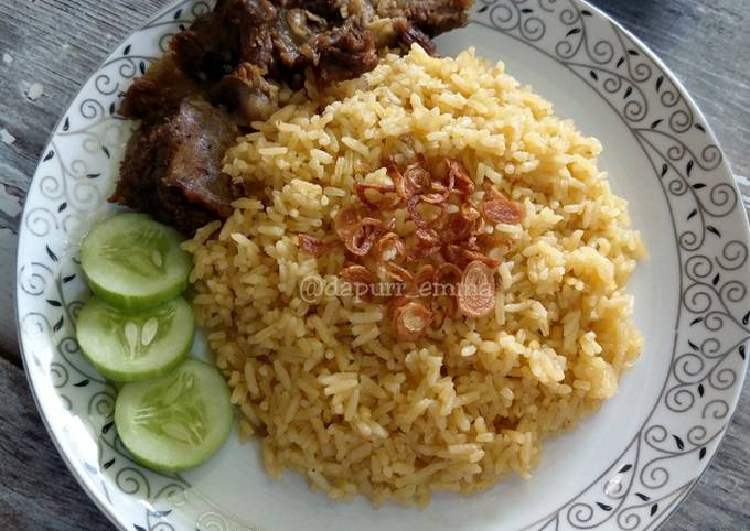 Ini dia! Resep memasak Nasi minyak  lezat
