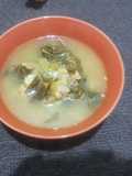 Sop tulang babi lunak dan sayur asin (non-halal)