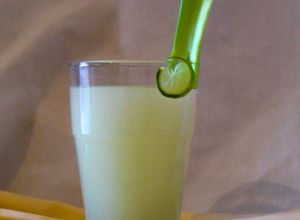 Una foto de Agua de apio