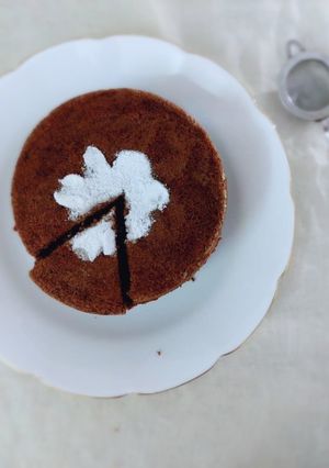 عکسی از دستور کیک ساده اسفنجی بدون فر
