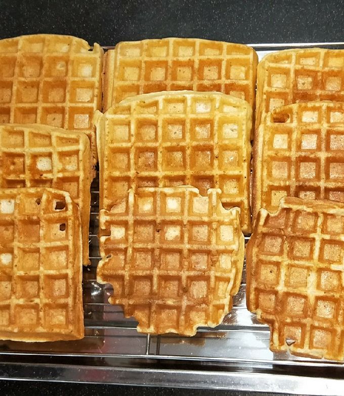 A picture of Whole Wheat Crispy Waffle.