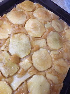 Una foto de Torta invertida de manzanas sin caramelo