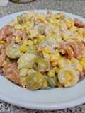 Pasta trottole tricolor con salsa de yogur