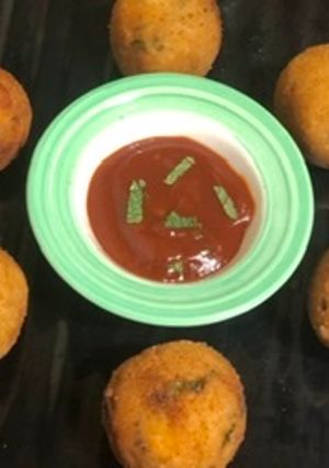 A picture of Bread potato cheese balls.