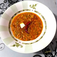 A picture of Dal Palak.