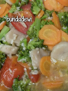Foto resep Capcay brokoli bakso wortel nikmat ala bundadewi