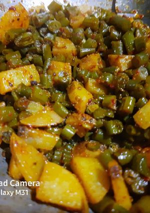 बीन्स आलू(beans aloo sabji recepie in hindi) रेसिपी मुख्य फोटो
