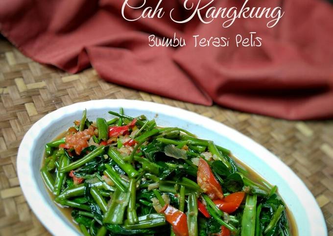 Wajib coba! Bagaimana cara memasak Cah Kangkung Bumbu Terasi Petis yang gurih