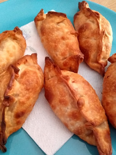Foto principal de Empanadas de jamón de pavo y quesos franceses