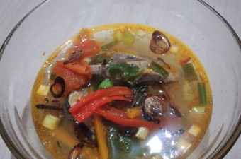 Bagaimana Membuat Tongkol Kuah Asam Pedas Anti Gagal