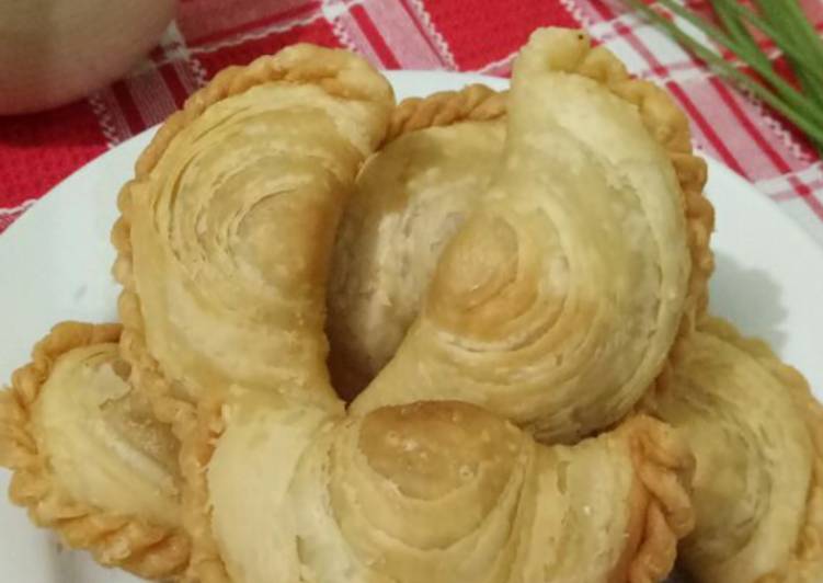Pusing Curry Puff