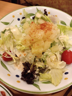 A picture of Lettuce Salad.