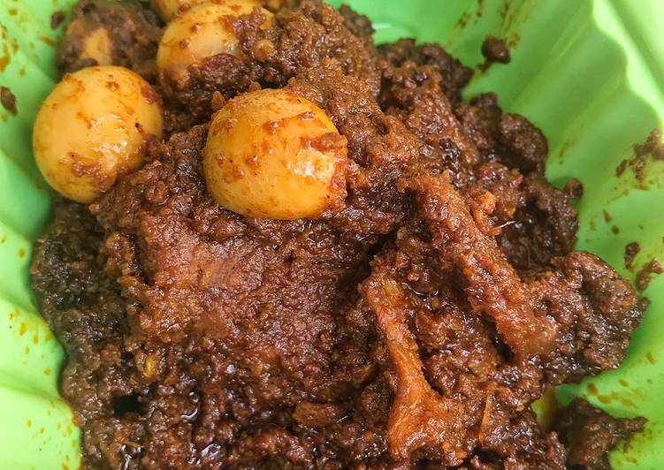 Langkah Mudah untuk Membuat Rendang (Daging dan Telur Puyuh) Anti Gagal