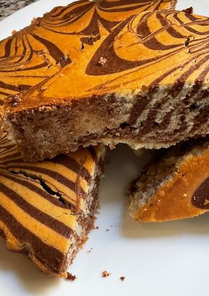Une photo de Cake Zébra Facile 🍰🍫🍫 au Pot de Yaourt 🍦