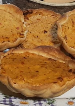 Una foto de Tartitas de calabaza y choclo