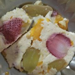 A picture of Fruity Cottage cheese.