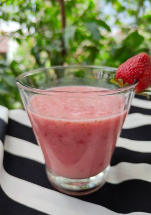 Foto resep Jus Yogurt Strawberry 🍓