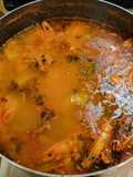Caldo de Camarón con Vegetales y Chile Guajillo