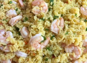 Una foto de Arroz con camarones